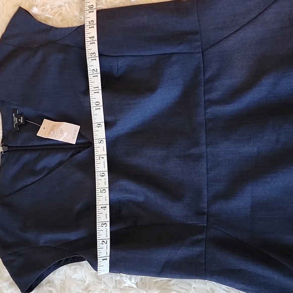 Ann Taylor Brand New Elegant Dark Blue  V-Neck Dress - Picture 7 of 16